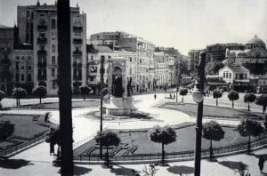 Eski_stanbul_Resimleri_-_Taksim_Meydan